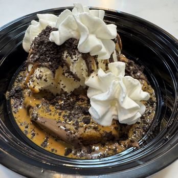 Drip Dessert House - Cookie base. Drips: Biscoff and Milk Chocolate. Toppings: ice cream, whipped cream, and Oreos - Desserts Near Me - Newark, California Drip Dessert House - Cookie base. Drips: Biscoff and Milk Chocolate. Toppings: ice cream, whipped cream, and Oreos - Desserts Near Me - Newark, California