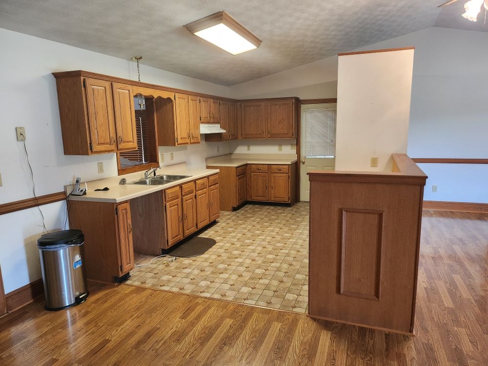 Slide of Southernwoods Woodworking