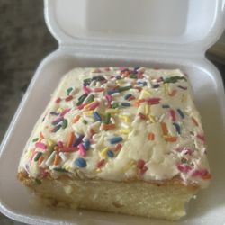 Ana's Bakery - Yellow cake