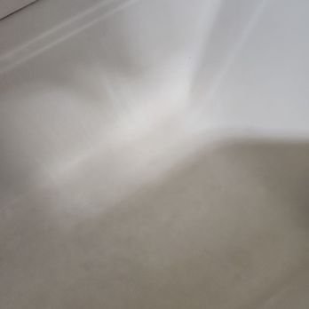 Quality Inn - Dirty stained tub - Hotels Near Me - Morton, Illinois Quality Inn - Dirty stained tub - Hotels Near Me - Morton, Illinois