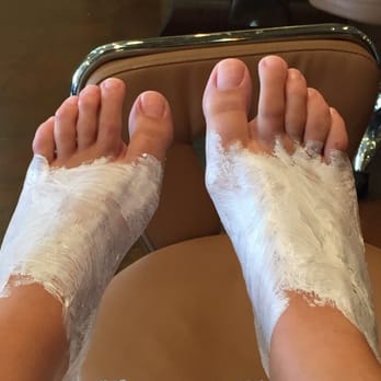 Bella Nails - Foot mask - Nail Salons Near Me - San Mateo, California
