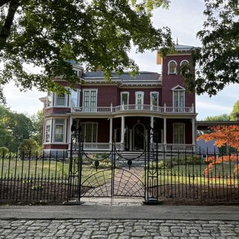Stephen King's House - Landmarks & Historical Buildings Near Me - Bangor, Maine Stephen King's House - Landmarks & Historical Buildings Near Me - Bangor, Maine