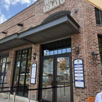 Vivoli Il Gelato - outdoor view - Ice Cream & Frozen Yogurt Near Me - Orlando, Florida