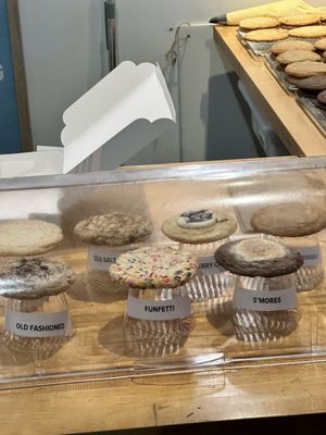Bee J’s Cookies by null