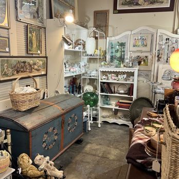 Rough & Ready Antiques - Antiques Near Me - Georgetown, Texas