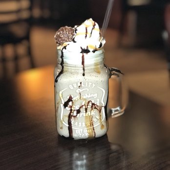 Showtime Bistro - Burgers Near Me - Toronto, Ontario