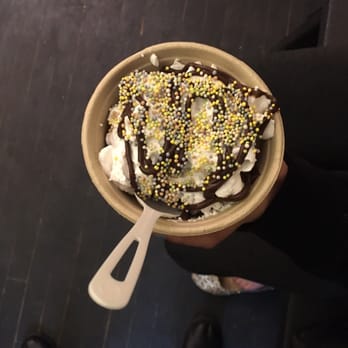 Van Leeuwen - Chocolate chip mint Sunday ... All vegan - Coffee & Tea Near Me - Brooklyn, New York Van Leeuwen - Chocolate chip mint Sunday ... All vegan - Coffee & Tea Near Me - Brooklyn, New York