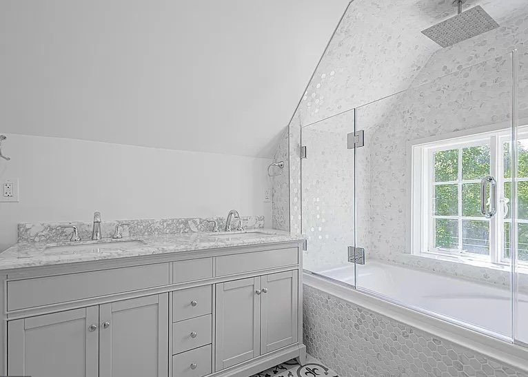 Slide of C&K Home Improvement