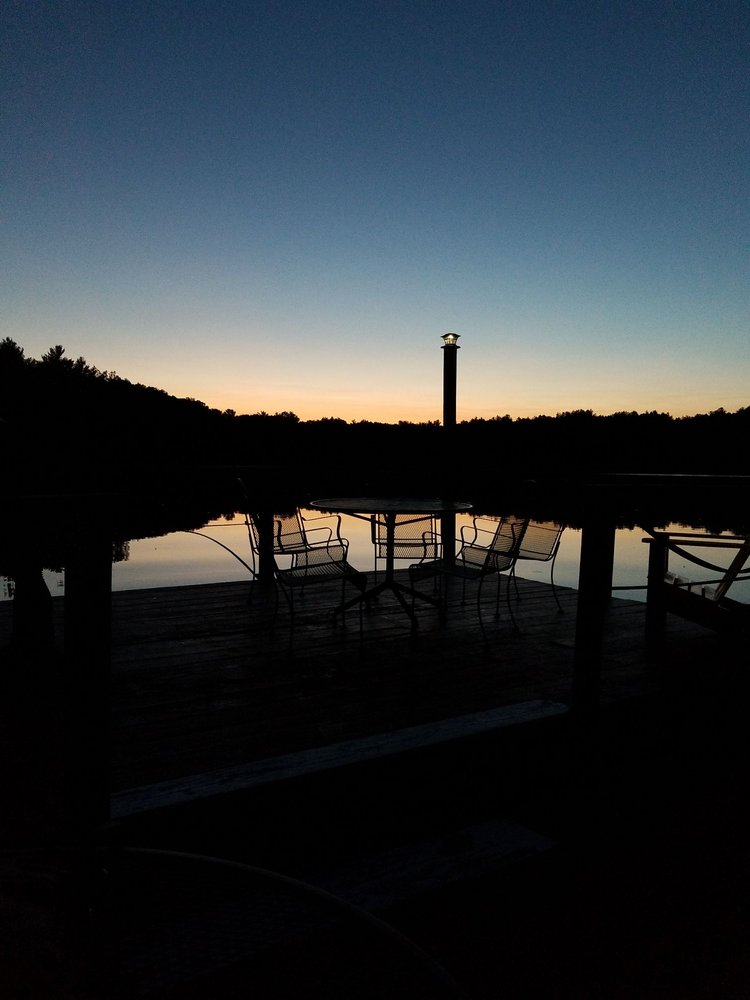 LYON’S LAKE BATHING BEACH BAR & RESTAURANT Updated August 2024 10