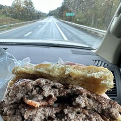 Horizon's Deli & Convenience - Burger with no toppings cause I didn't know I had to ask for them to be added when I ordered.
