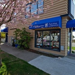 Alki Mail & Dispatch - A side perspective of our super neat triangular building.
