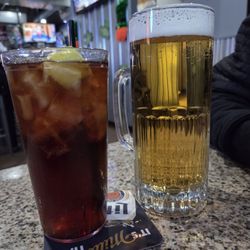 Hydeout Bar & Grill - Ice tea and beer on tap.