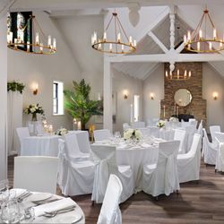 Credit Valley Room for receptions, social events, and corporate meetings
