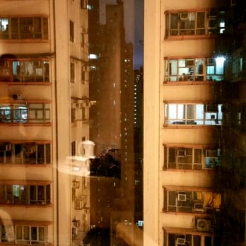 智選假日酒店 - You can spy on the people across the way.  A voyeurs dream! - Hotels Near Me - Hong Kong, HK
