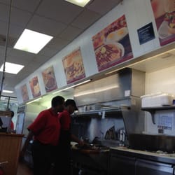 Huddle House - Cooking