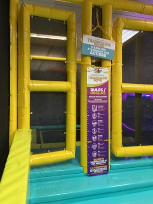 Chuck E. Cheese by null