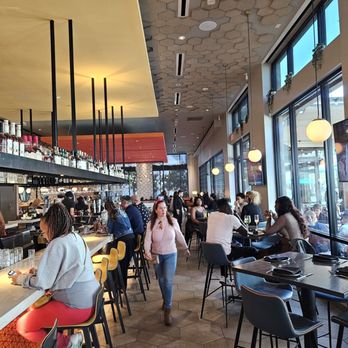 Chroma Modern Bar + Kitchen - Inside - New American Near Me - Orlando, Florida