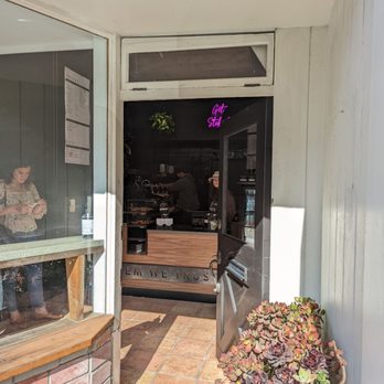 Captain + Stoker - Little shop, but no line!! - Coffee Roasteries Near Me - Pacific Grove, California Captain + Stoker - Little shop, but no line!! - Coffee Roasteries Near Me - Pacific Grove, California