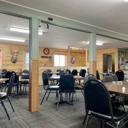 The Summit Corral - Inside, plenty of space and tables.
