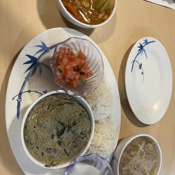 O'ahu Grill - 3 Item Combination squid lu'au, tripe stew, chicken long rice. - Hawaiian Near Me - Honolulu, Hawaii