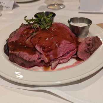Simms Steakhouse - Prime rib - Steakhouses Near Me - Lakewood, Colorado Simms Steakhouse - Prime rib - Steakhouses Near Me - Lakewood, Colorado