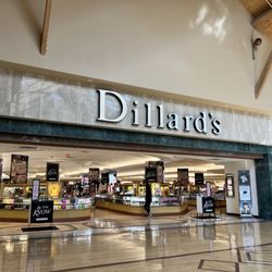 Dillards - Outside