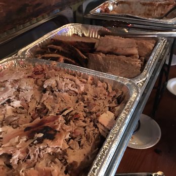 The Pigpen - Sunday brunch: pulled pork and brisket - Bars Near Me - San Antonio, Texas The Pigpen - Sunday brunch: pulled pork and brisket - Bars Near Me - San Antonio, Texas