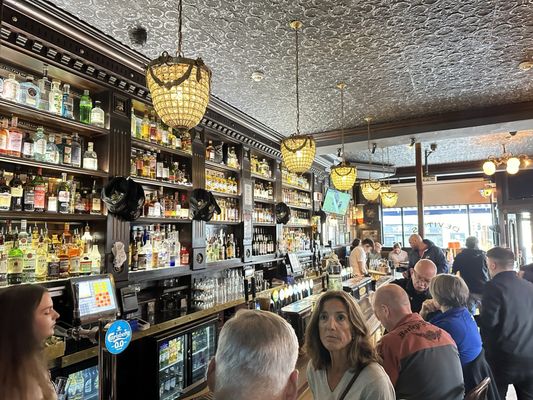 Devitts Pub by null