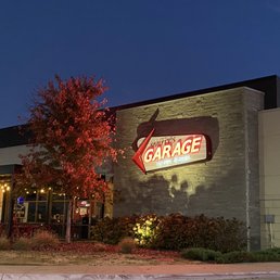 SMITTY’S GARAGE BURGERS & BEER - Updated March 2026 - 180 Photos & 185 ...