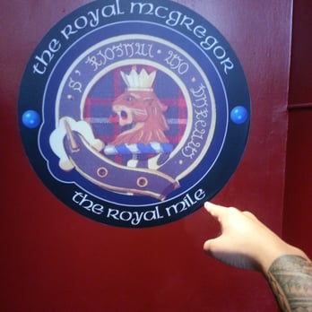 Royal McGregor - I point when I'm a wee bit drunk. - British Near Me - Edinburgh, EDH