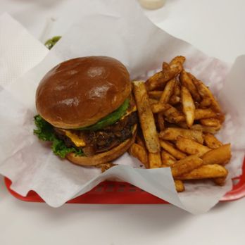 Rg Kitchen - Burgers Near Me - Fairfield, California