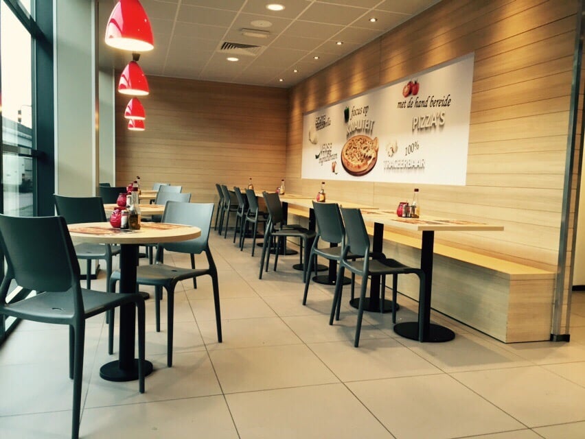 PIZZA HUT 10 Photos Antwerp, Antwerpen Pizza Restaurant Reviews Phone Number Yelp