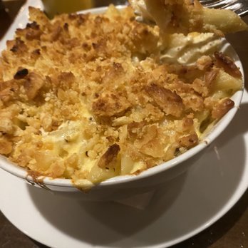 Glen Prairie - Mac and cheese with a butter club cracker topping - Salad Near Me - Glen Ellyn, Illinois