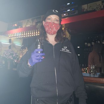 Art Bar - Cool people - Lounges Near Me - New York, New York