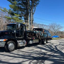 Salisbury Auto Salvage - When your car is closer to "junk" than "car", we'll still take it! 978-595-2277