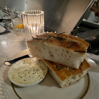 Da Toscano - Warm Rosemary Focaccia - Italian Near Me - New York, New York