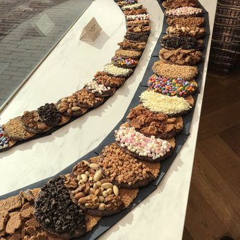 Van Wonderen Stroopwafels - Stroopwafel topping combinations - Desserts Near Me - Amsterdam, New Hampshire