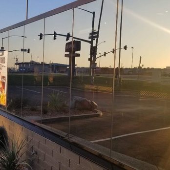 Sunshine Window Cleaning - Carl's jr. Exterior windows - Window Washing Near Me Sunshine Window Cleaning - Carl's jr. Exterior windows - Window Washing Near Me