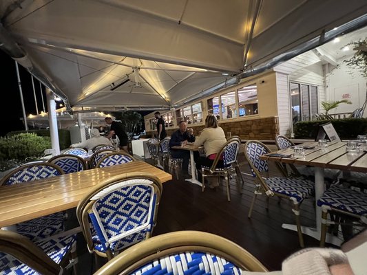 Fish D'vine & The Rum Bar by null
