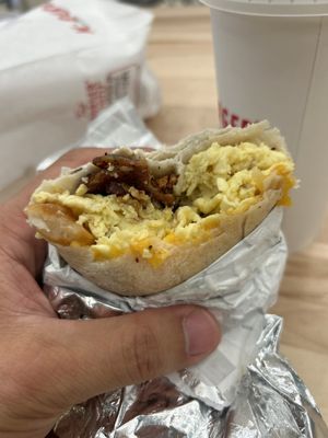 M Burger by null