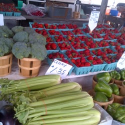Produce vendor