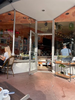 Panizza Bistro by null