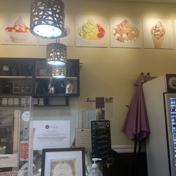 Yoga-urt - Inside - Ice Cream & Frozen Yogurt Near Me - Los Angeles, California