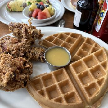 Breakfast House Uptown - Breakfast & Brunch Near Me - Chicago, Illinois