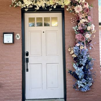 Neighborlily - Front Door - Coffee & Tea Near Me - Nashville, Tennessee Neighborlily - Front Door - Coffee & Tea Near Me - Nashville, Tennessee