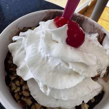 Baskin-Robbins - Banana royal - Ice Cream & Frozen Yogurt Near Me - El Cajon, California