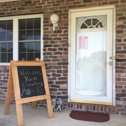 Hobb’s Knit 1 Purl 2 Place - Storefront