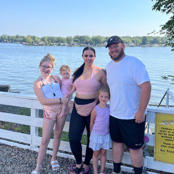 Dockside Lake Resort - Resorts Near Me - Monticello, Indiana