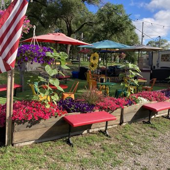 Coffee & Cream - Outdoor seating - Ice Cream & Frozen Yogurt Near Me - Mecosta, Michigan Coffee & Cream - Outdoor seating - Ice Cream & Frozen Yogurt Near Me - Mecosta, Michigan