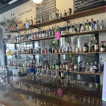 Obsidian Brewery - Full bar - Brewpubs Near Me - Leander, Texas